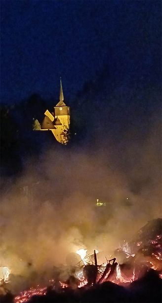 Ein wunderschönes Bild mit Blick auf unsere Kirche