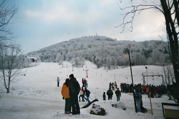 Skilift und Skihang unterhalb der Lausche in Walterdorf